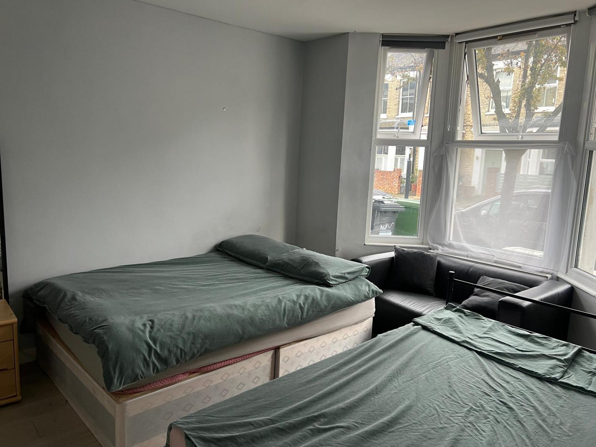 Sterne Street 4 Person Room London Bagian luar foto